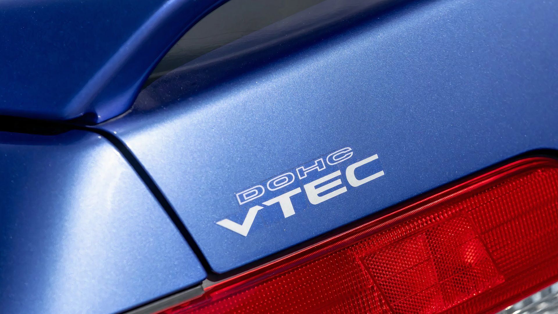 The Fifth-Gen Honda Prelude Is A Manual Transmission Sports Car