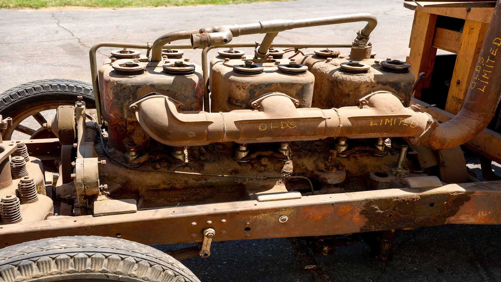 Remembering The Biggest Six-Cylinder Engines Ever Built
