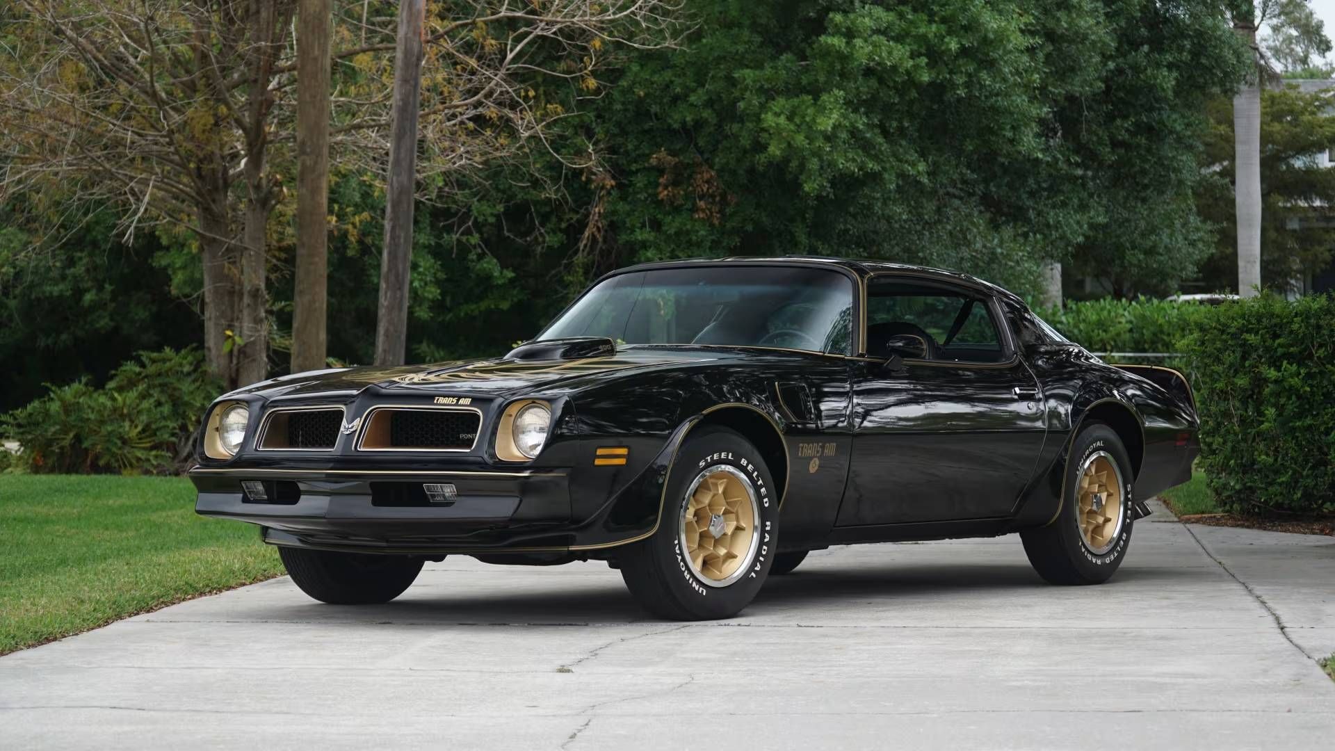 Pontiac Firebird Generations Guide: Engines, Trims, Specs, & Value