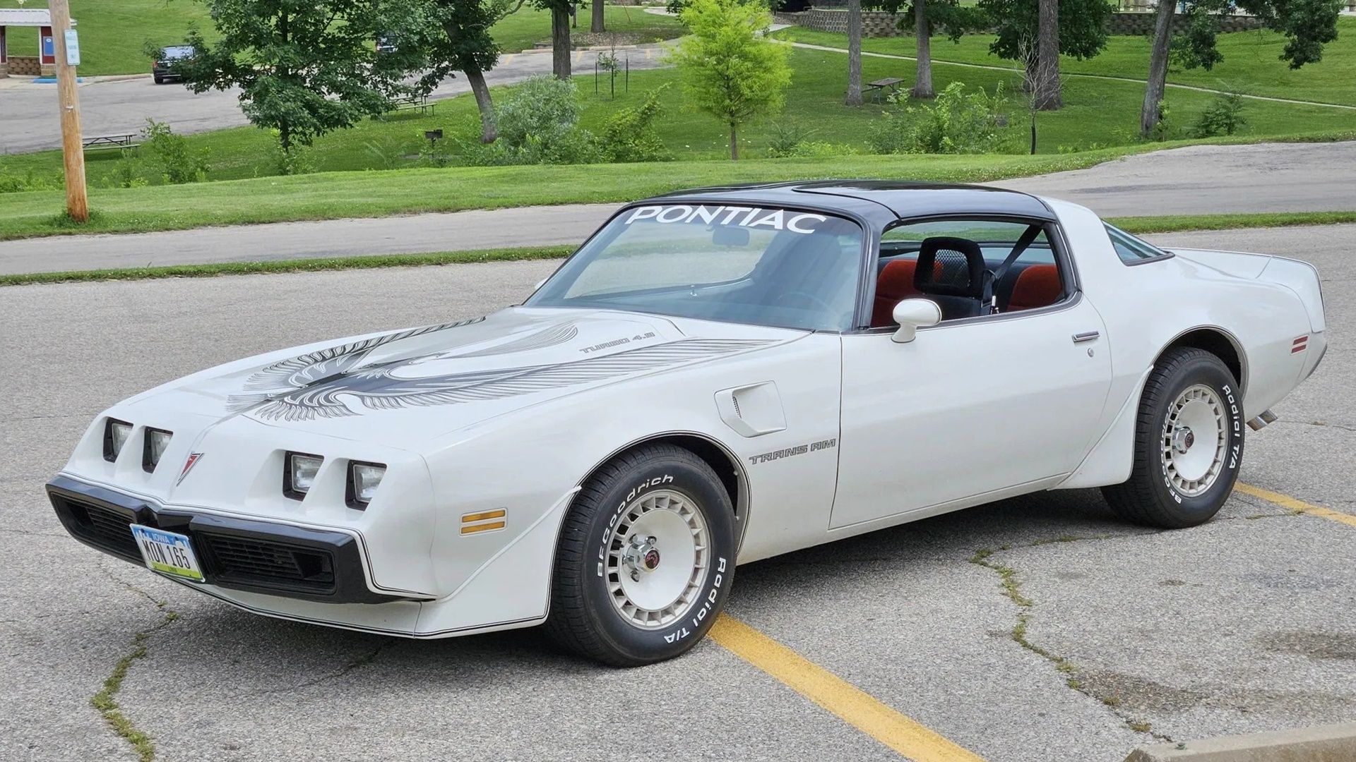 Pontiac Firebird Generations Guide: Engines, Trims, Specs, & Value