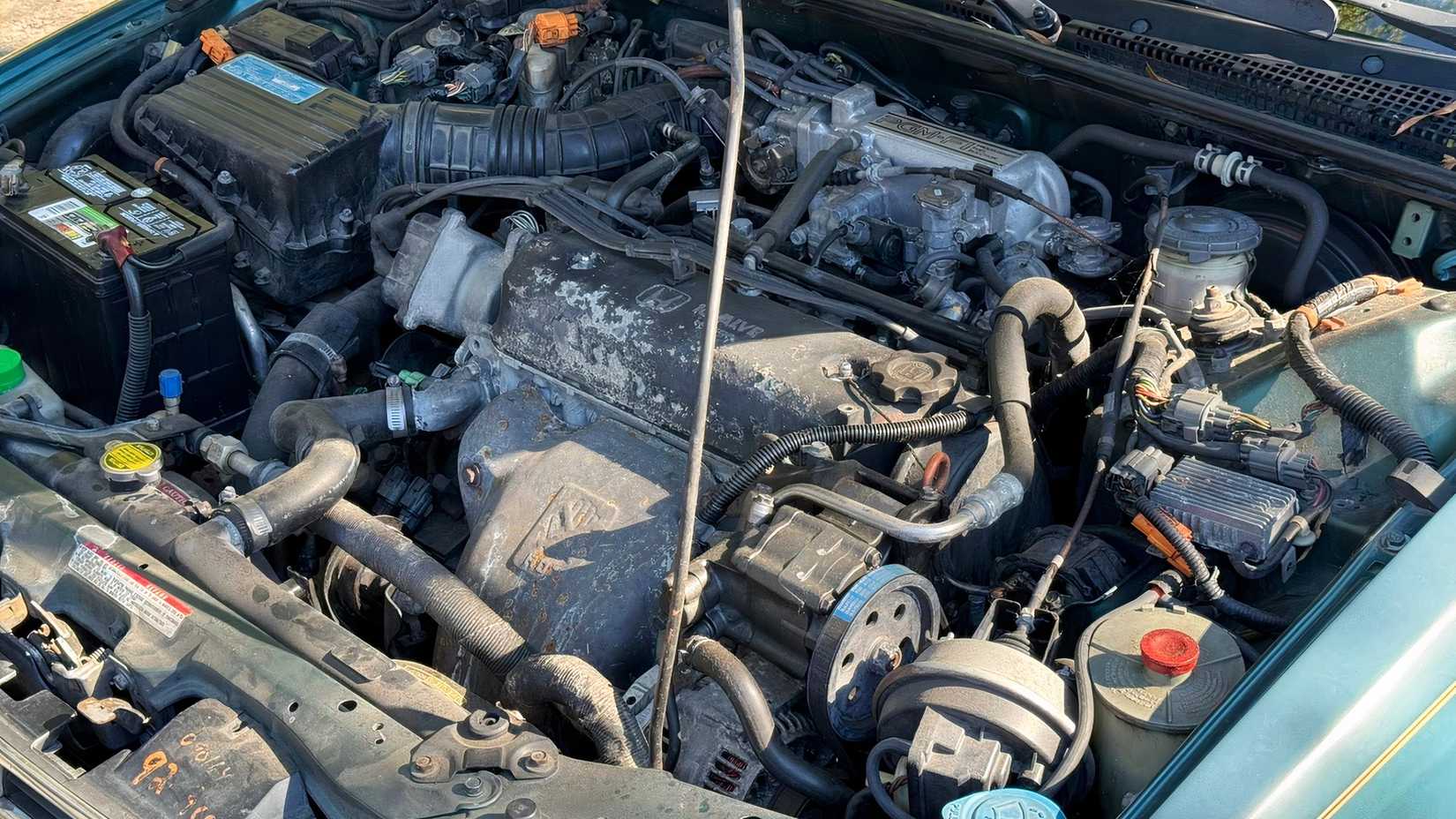 1992 Honda Accord Wagon with 965000 miles engine bay