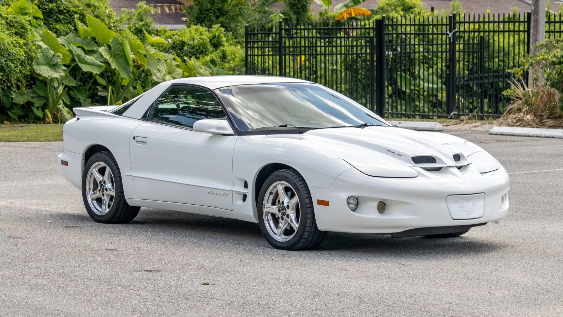 Sitemapcdatahttpscellcare1compontiac Firebird 2000 Specsnull