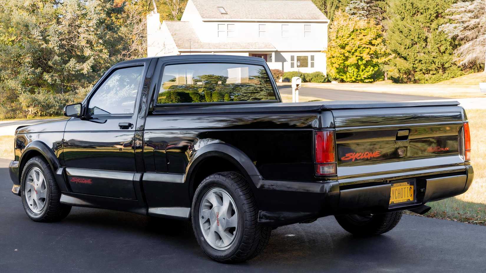 1991 GMC Syclone Once Owned By Ted Nugent Still Outruns The ’90s Supercars