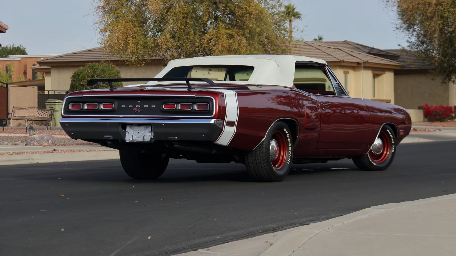 Exclusive Mopar: Dodge Made Only Two 1970 Coronet R/T Hemi