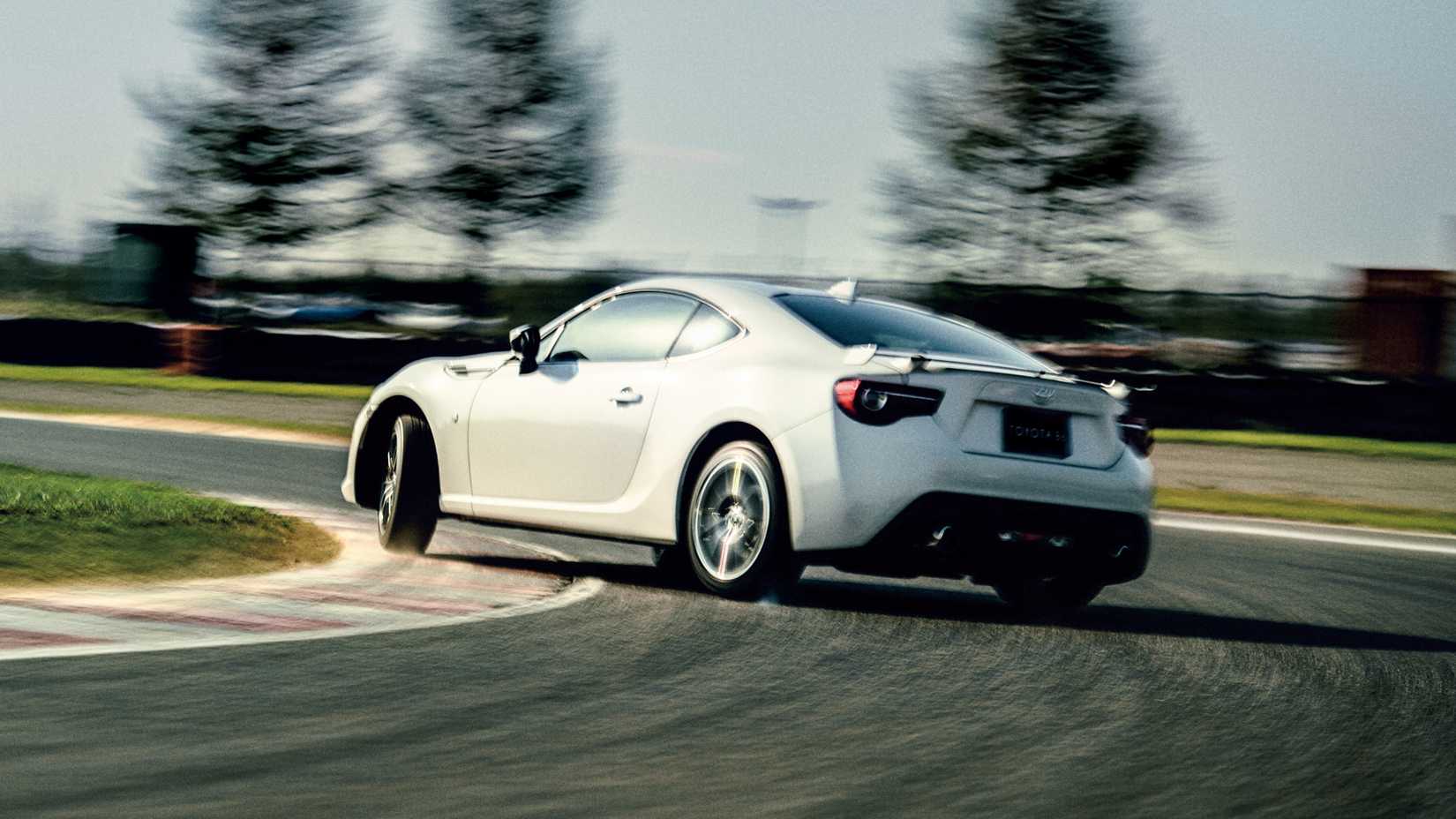 8 Best Used Japanese Sports Cars That Are Still Cheap And Fun