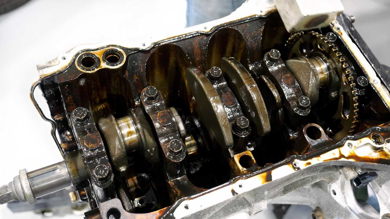 Honda CR-V 1.5-Liter Turbo Engine Teardown 04