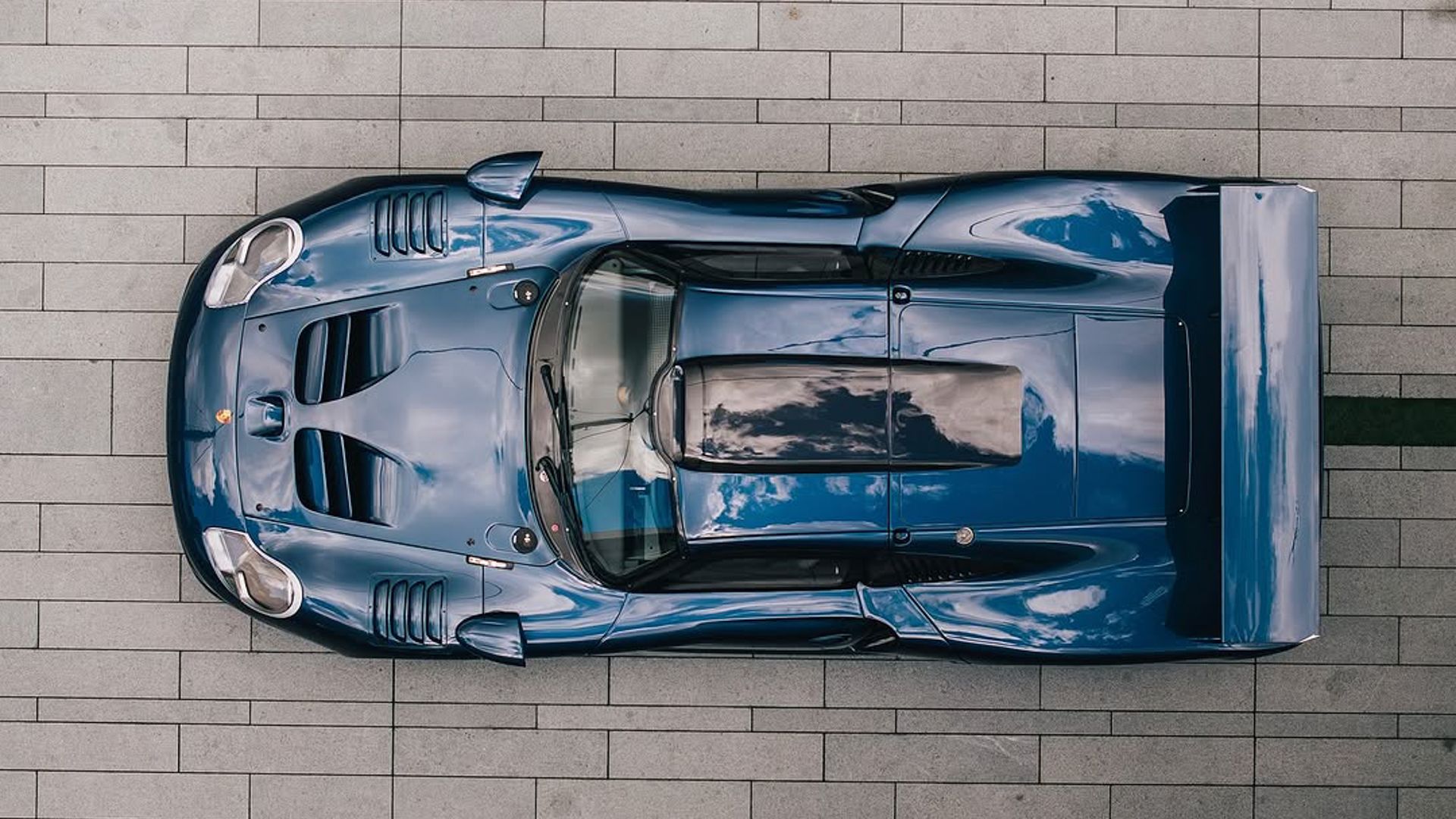 Only Road-Legal Porsche 911 GT1 In Existence Completes Another