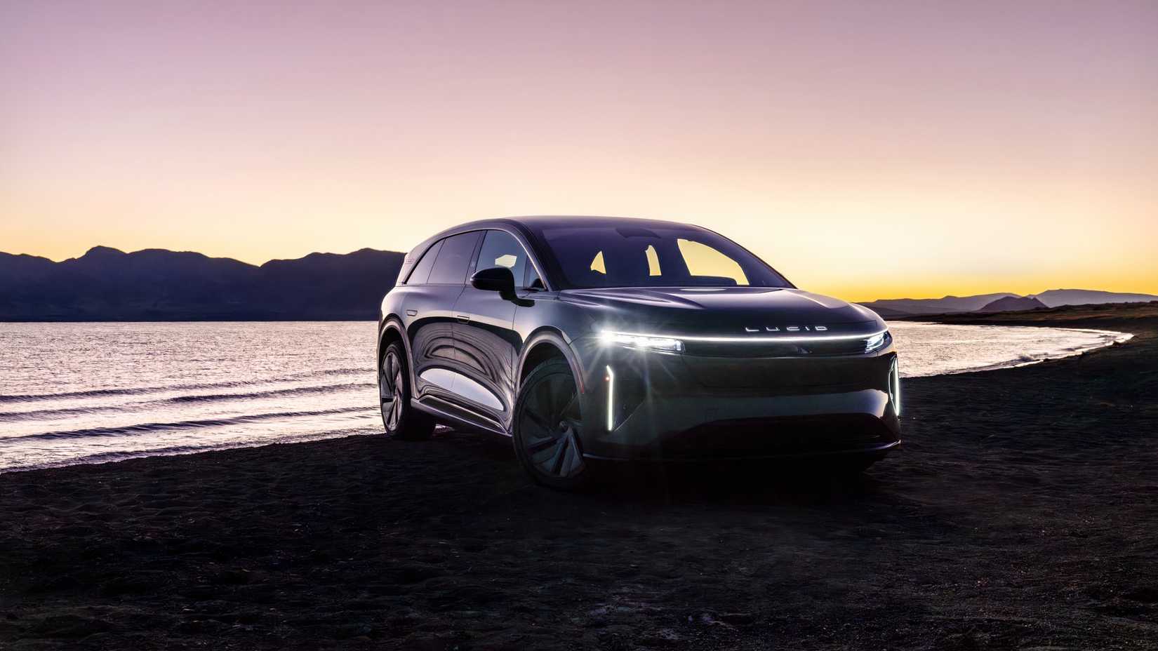 Lucid Gravity Touring