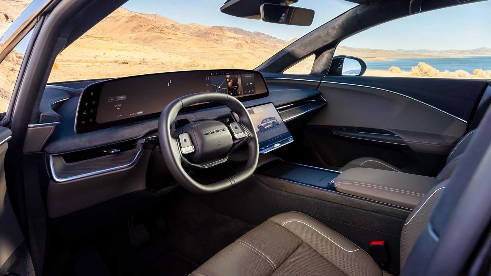 Lucid Gravity Touring