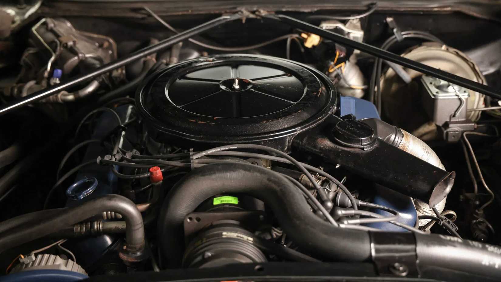 This Production V8 From The 70s Had More Displacement Than Most Supercars this-production-v8-from-the-70s-had-more-displacement-than-most-supercars