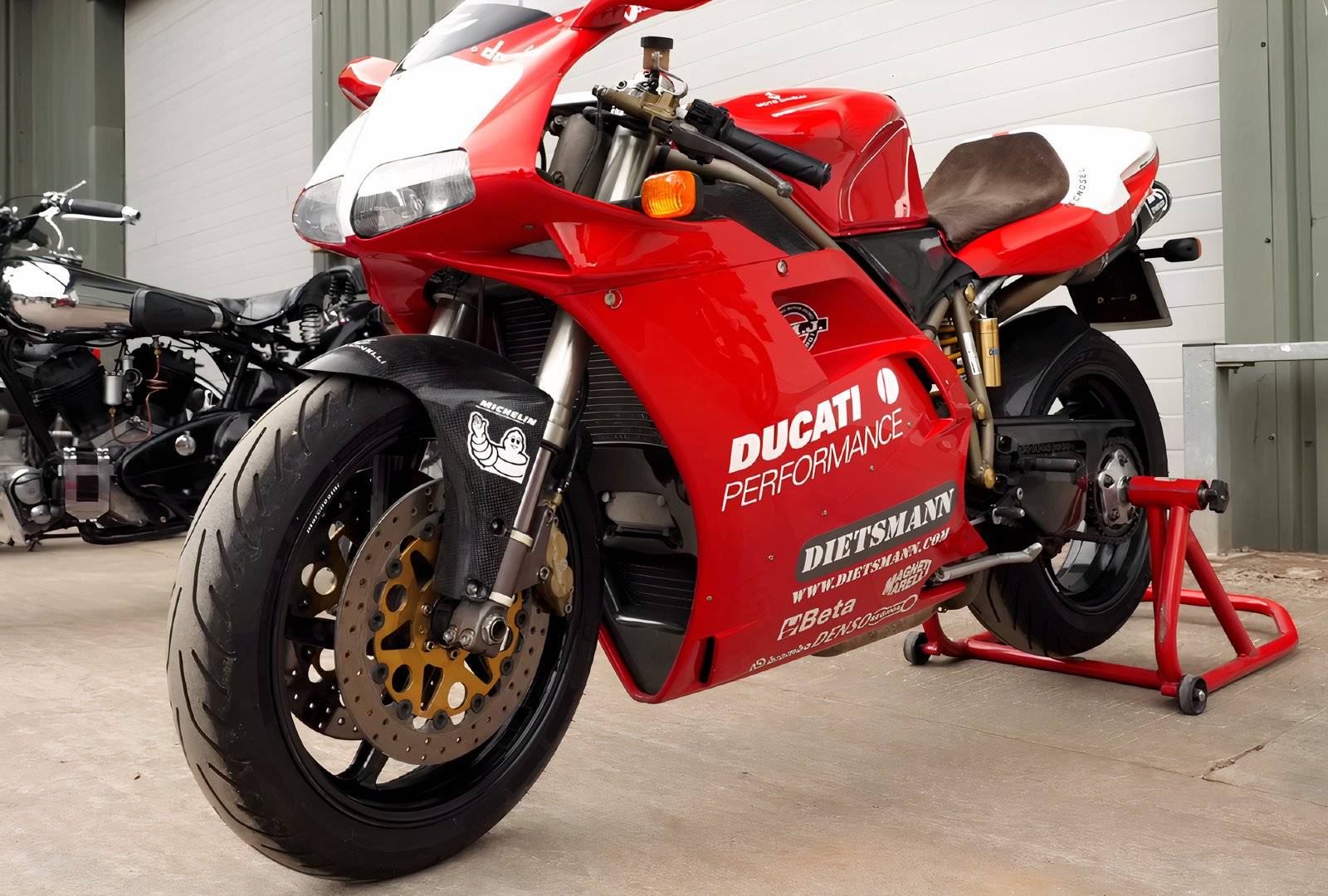 ducati-916-sps-carl-fogarty-
