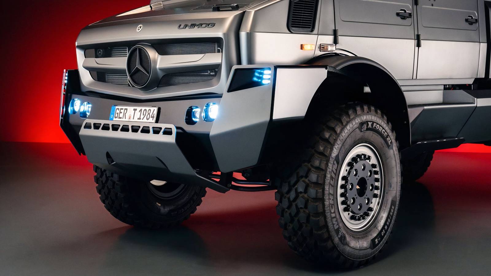 Mercedes-Benz Unimog Crosses Over To The Luxury Segment, image size:1600x900