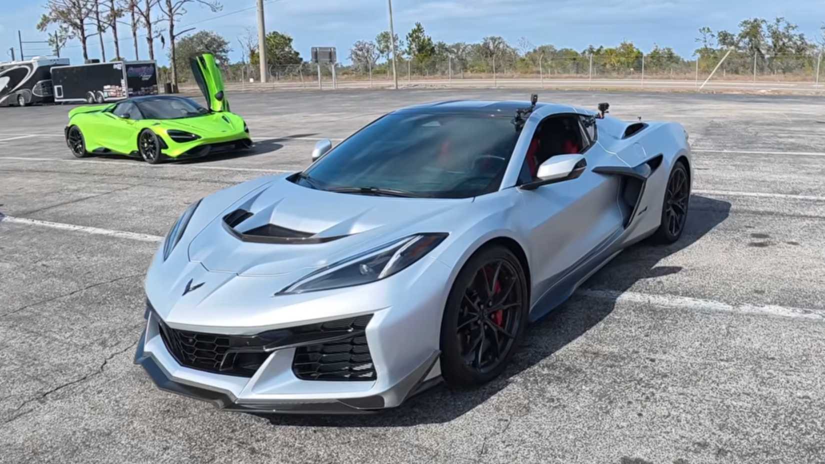 Chevrolet Corvette ZR1 Versus A Ferrari SF90 In A Quarter Mile Battle