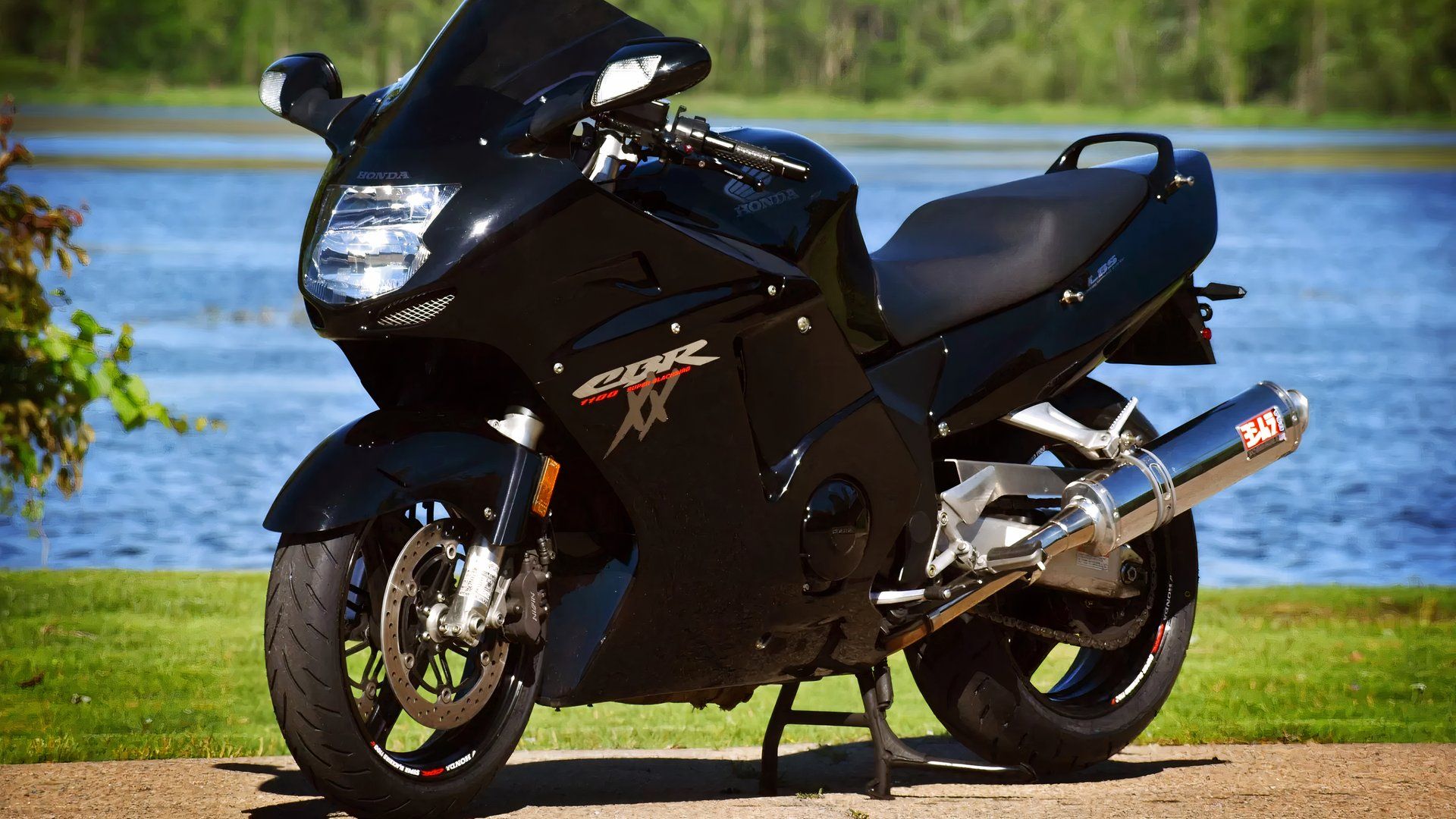 Honda CBR1100XX Super Blackbird Top Speed, History And Used Value