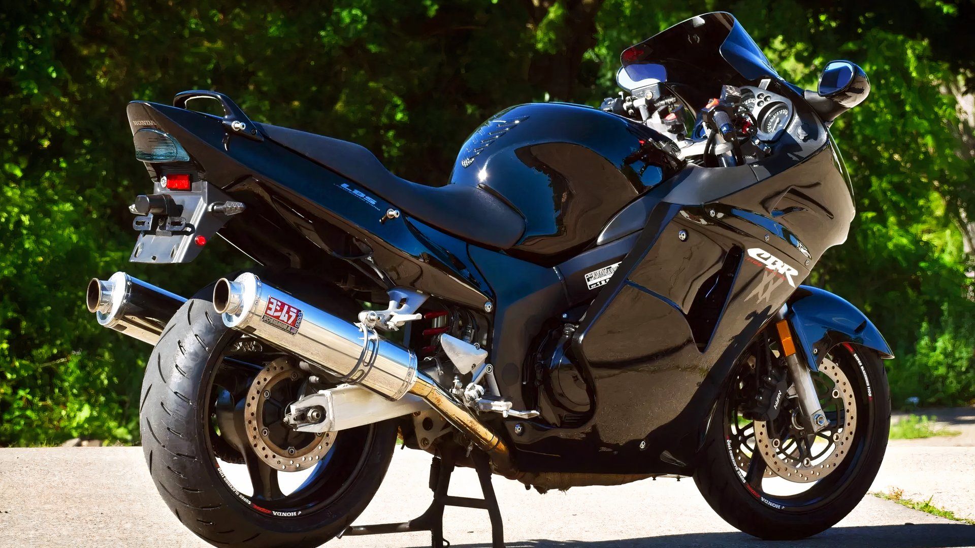 Honda CBR1100XX Super Blackbird Top Speed, History And Used Value