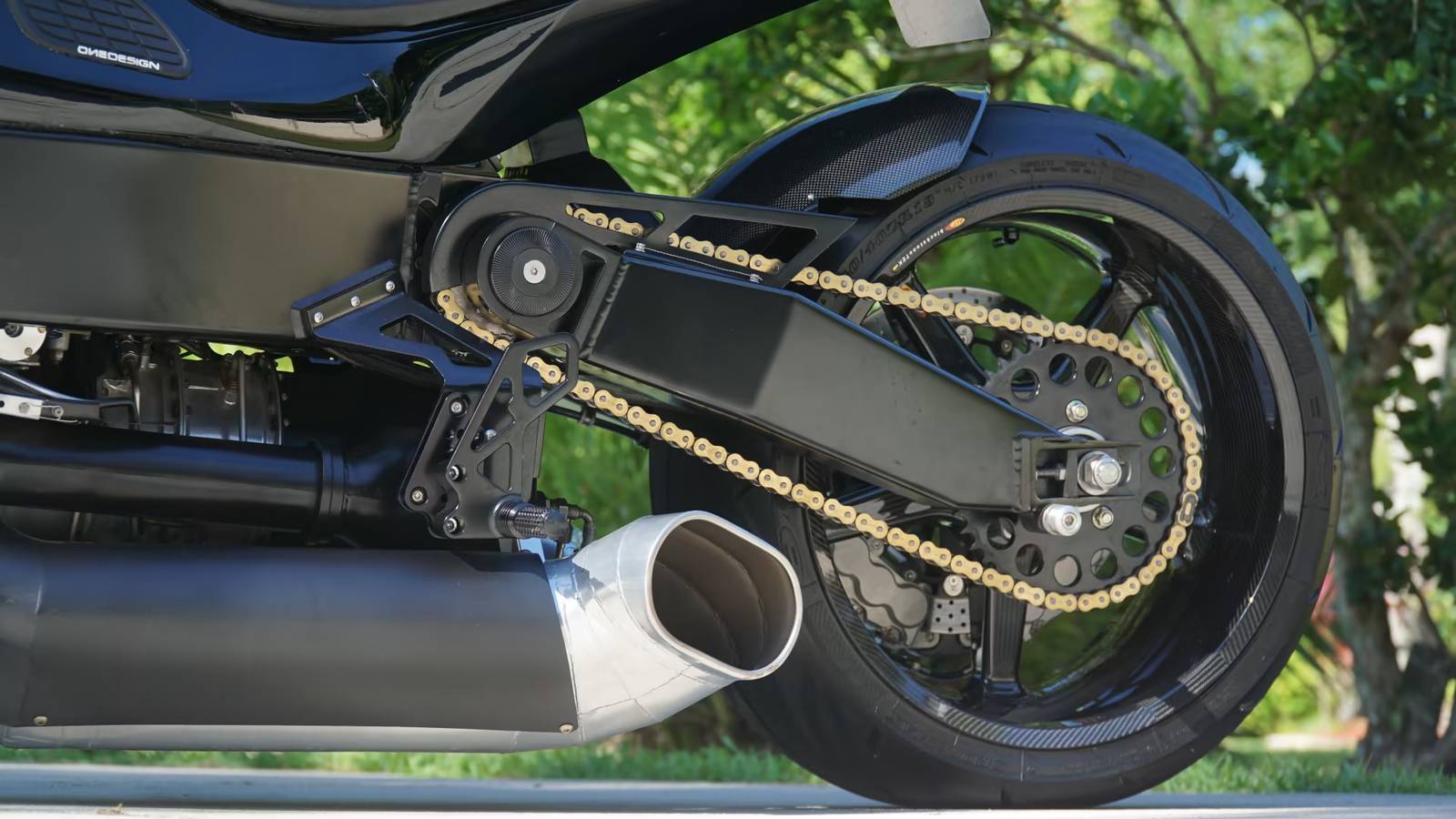 A Five-Unit Jet Bike Is Outranking The Ninja H2R And Doesn't Deserve To