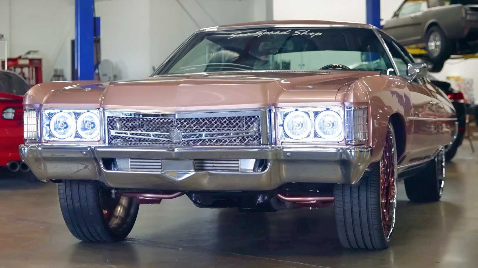 900-HP 1971 Chevrolet Caprice Donk Runs 10s On 26s