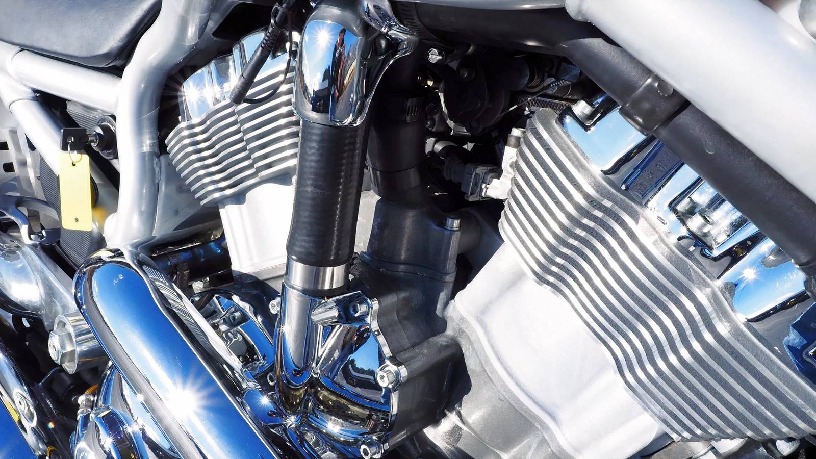 The Forgotten Harley-Davidson V-Rod That Could Outrun A Porsche 911
