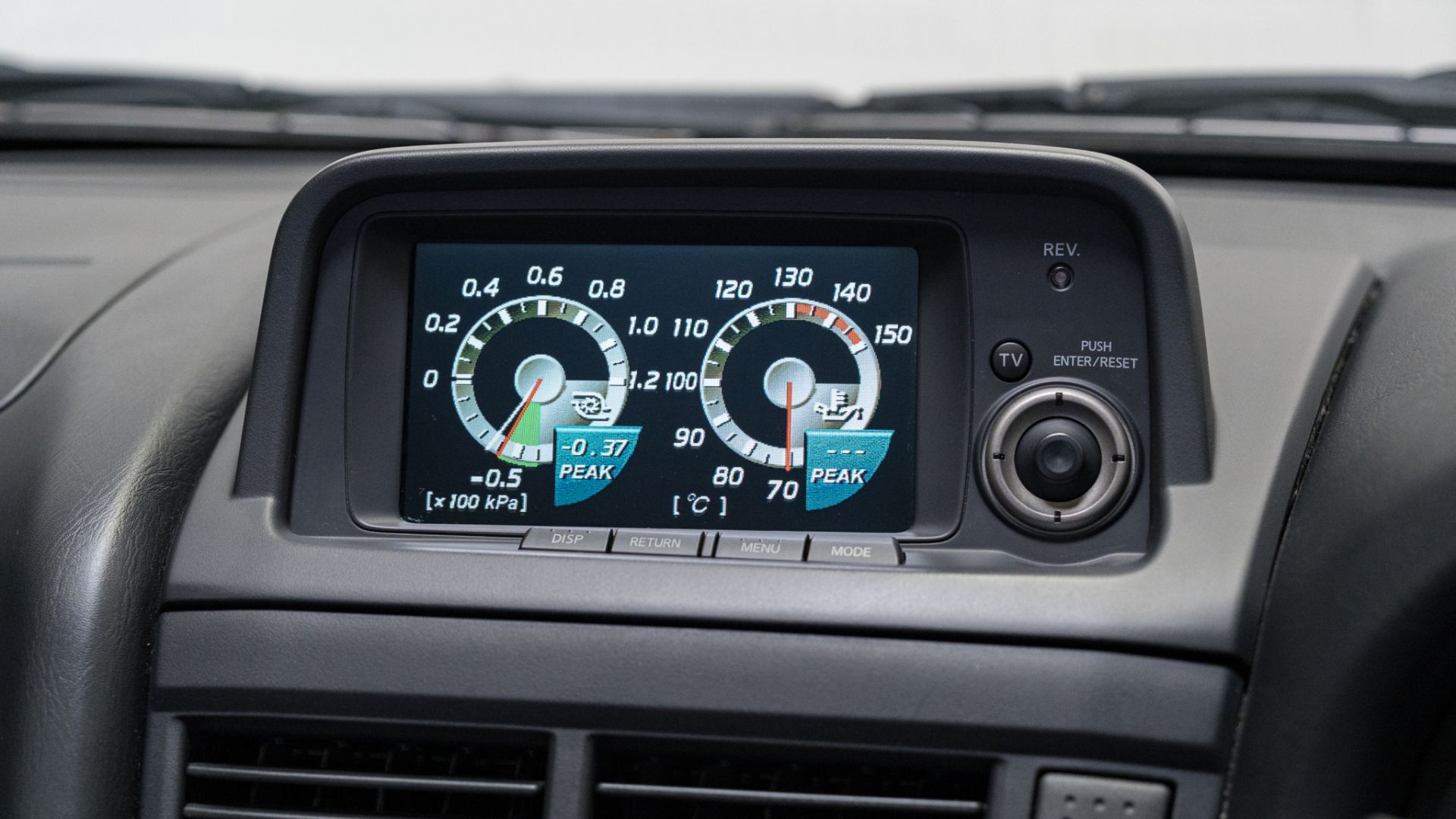 The R34 Skyline GT-R Had a Digital Telemetry Screen a Decade