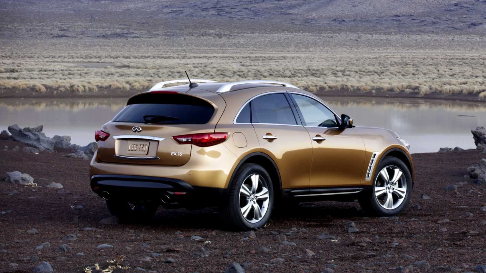 The Time Infiniti Built An SUV That Was Faster Than Its Own Sports Car