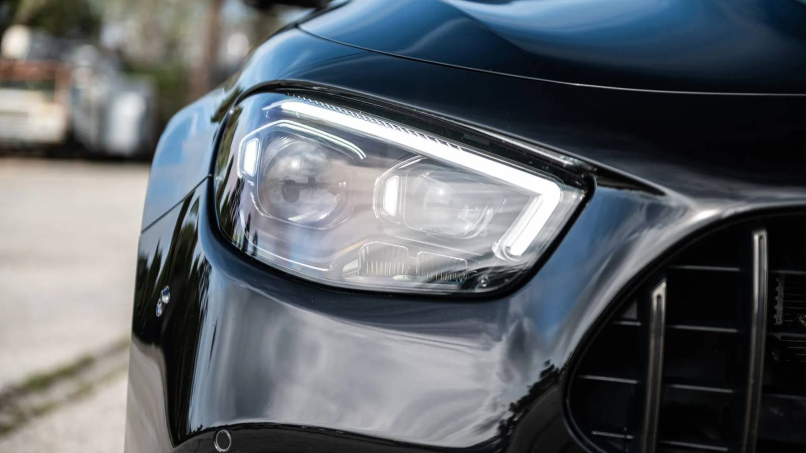 The German Wagon Nobody Bought Is Secretly More Luxurious Than Modern SUVs