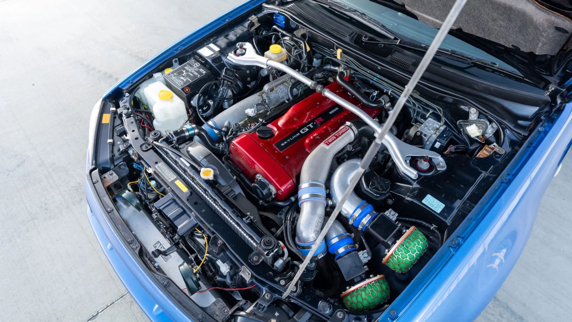 The R34 Skyline GT-R's Most Revolutionary Feature Wasn't Its Twin
