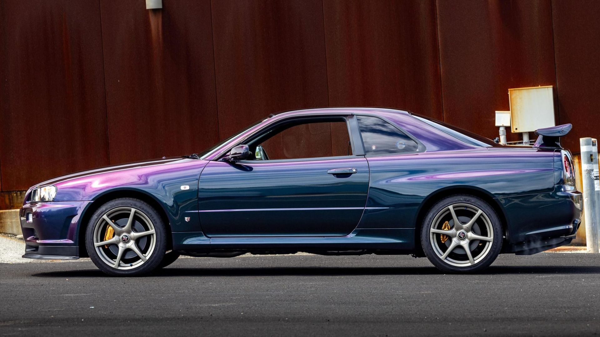 Midnight Purple Nissan GT-R R34 For Sale
