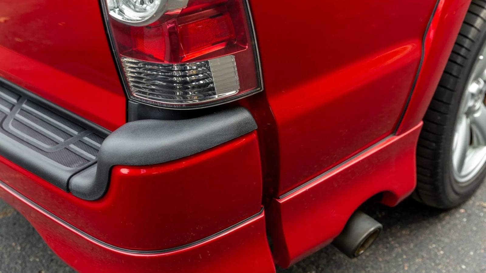 Toyota Once Built A 236-HP Manual Tacoma For Enthusiasts