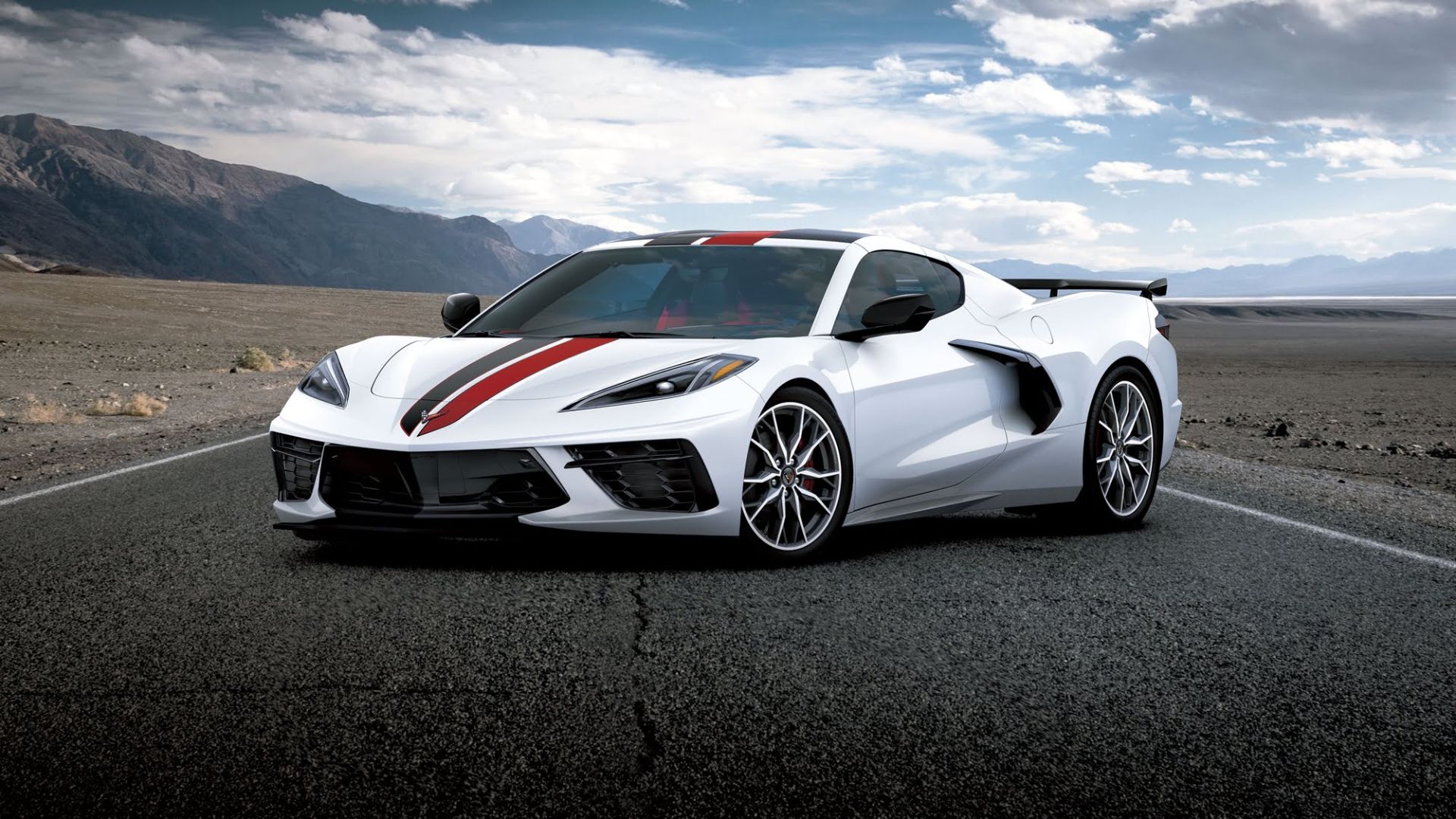 ORIGINALFIVE ボディボードホワイトレッド マリンスポーツカバー付き Chevy Just Built The Most American Corvette Ever — And America Can