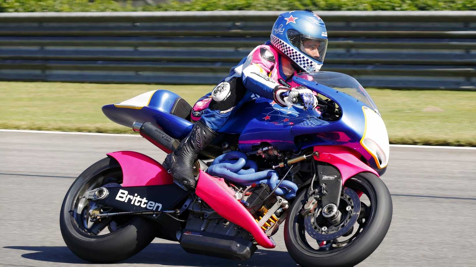 The Garage-Built Superbike That Beat the World’s Best Manufacturers