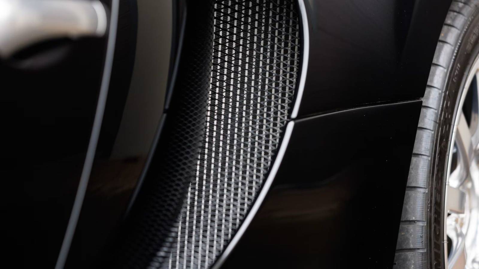 The First Production Car To Break 800 Pound-Feet Of Torque