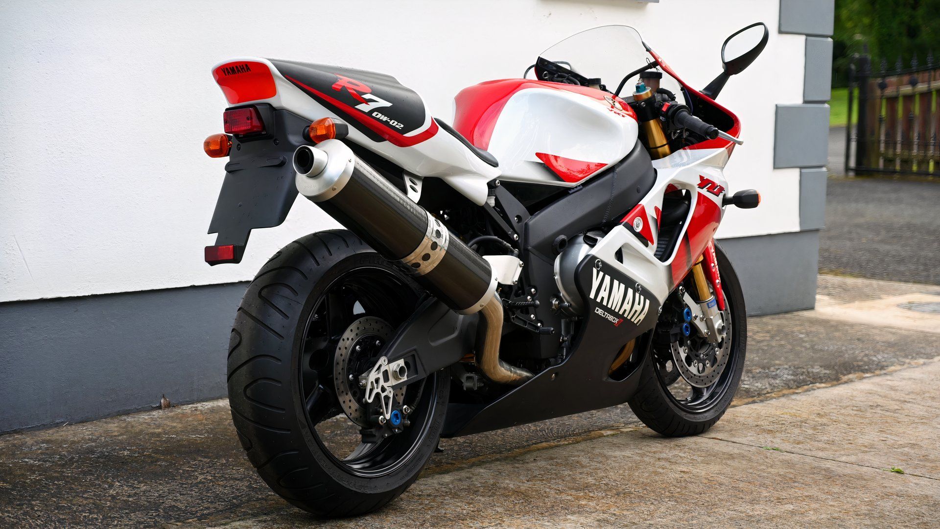 Yamaha R7 0 – OW02 YZF-R7 Restomod “YZF R1-7 OW-02” BikeBound