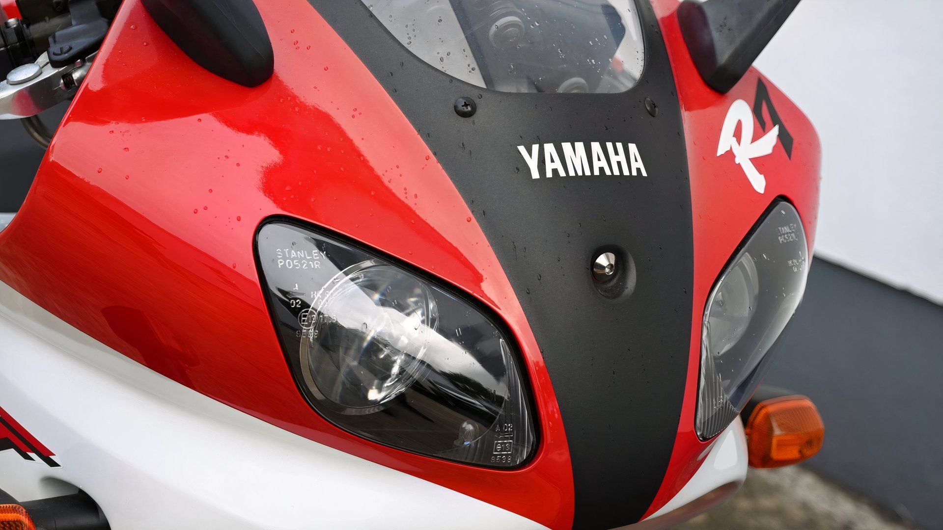 Yamaha R7 0 – OW02 YZF-R7 Restomod “YZF R1-7 OW-02” BikeBound