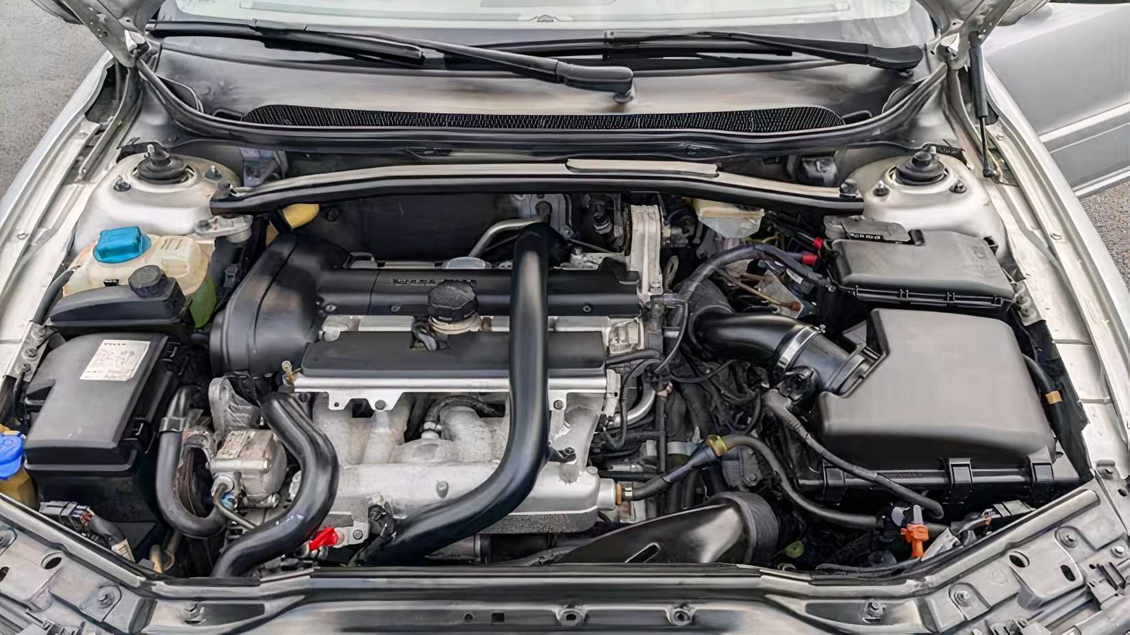 Volvo Austin Engine Volvo's Bulletproof Turbocharged Whiteblock Five-Cylinder Engine