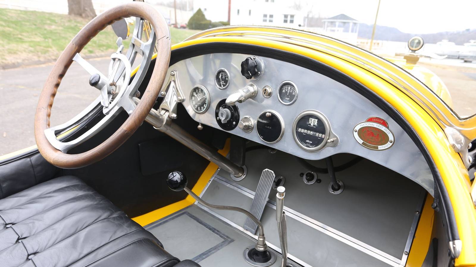 The Forgotten Yellow Speedster Amelia Earhart Drove 7,000 Miles Across ...