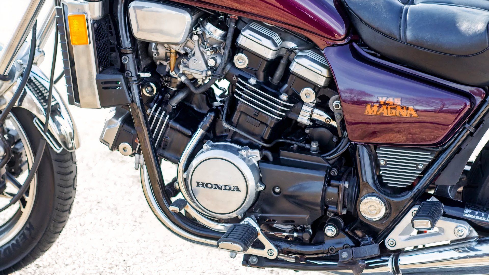 The Forgotten 1982 Honda That Invented Ducati's V4 Superbike Formula