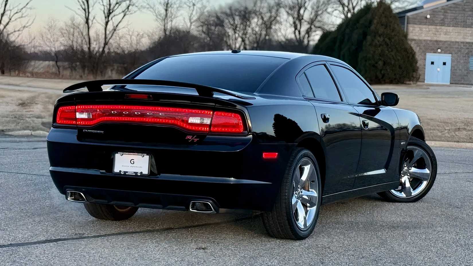 8 Cheap V8 Cars With Engines Enthusiasts Secretly Worship