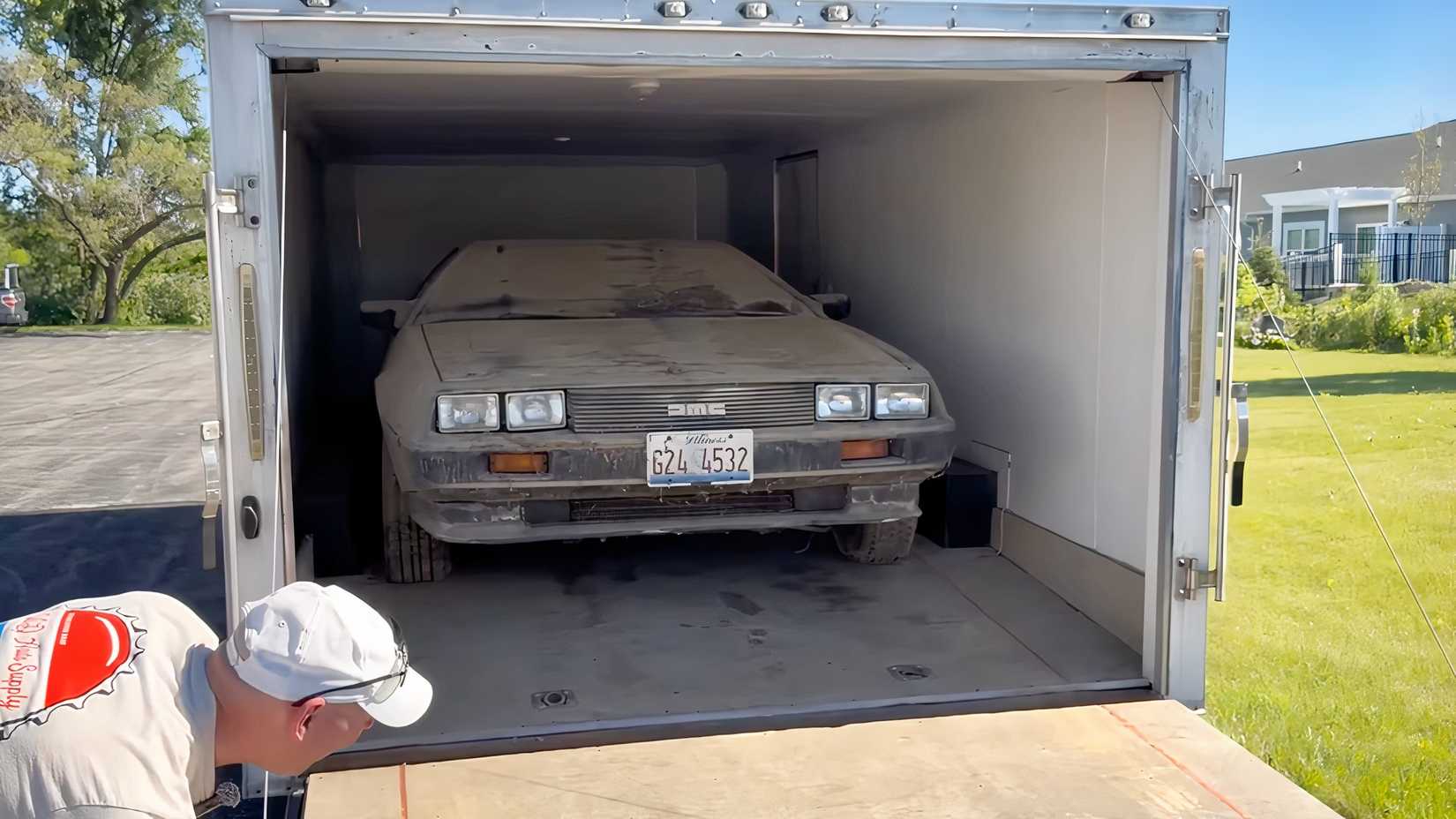 Delorian Rv Family's Forgotten DeLorean Gets An Incredible Comeback After Sitting ...