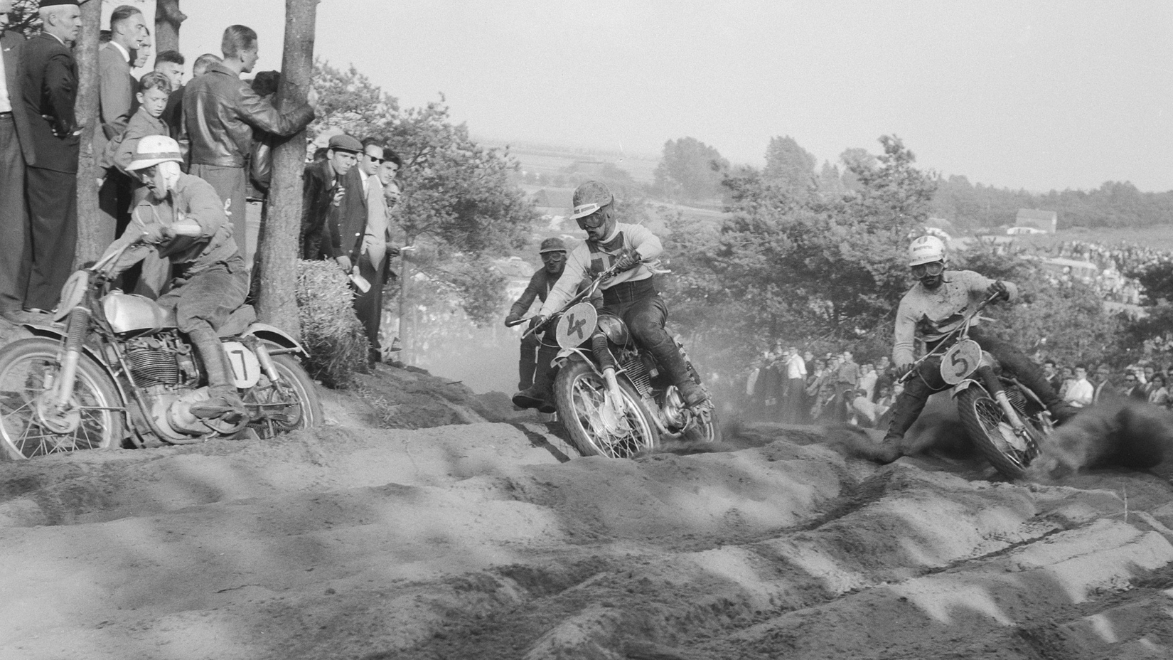 The Cold War Two-Stroke That Taught Japan How To Build Motocross Bikes