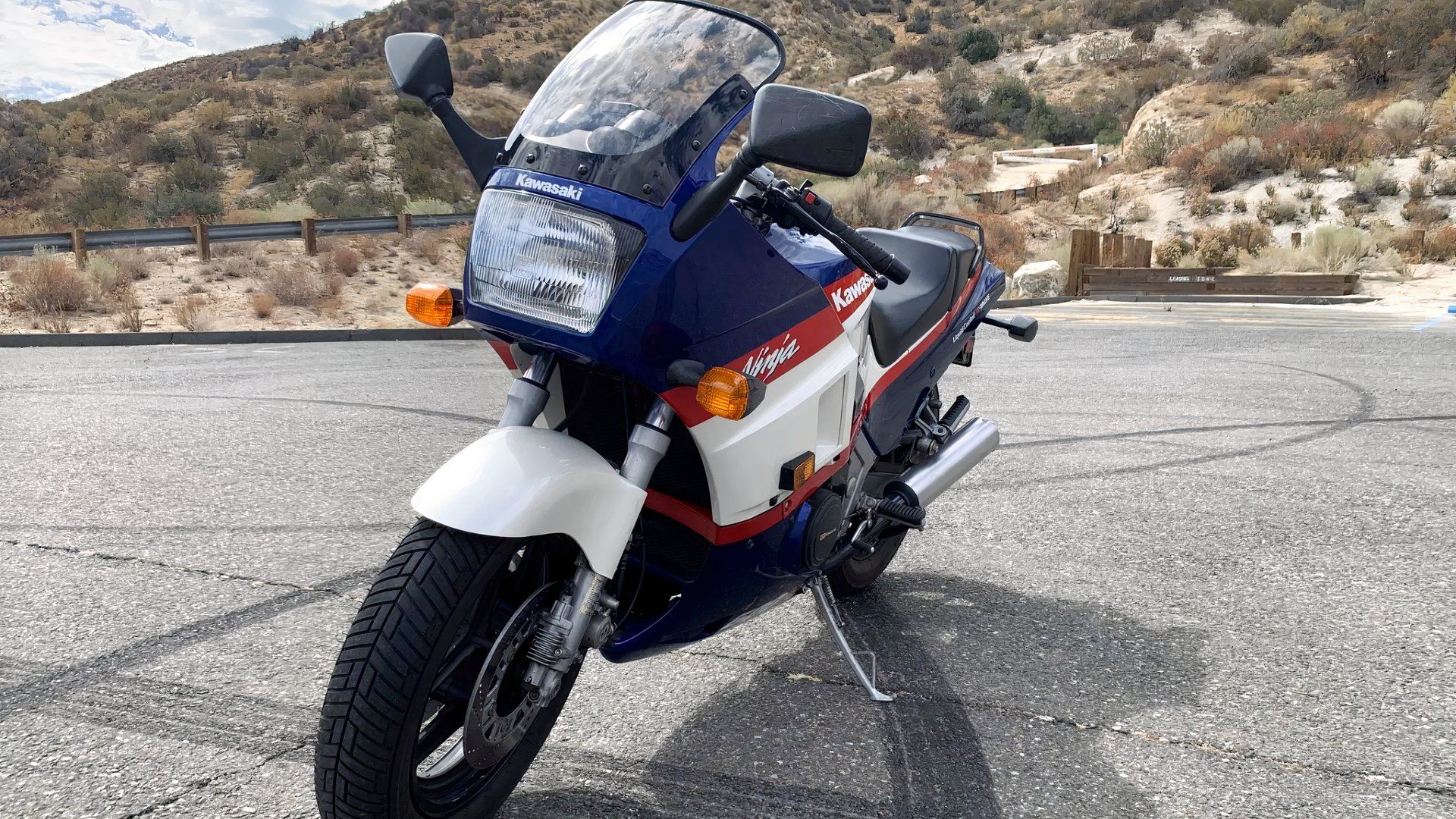 The Forgotten Kawasaki That Invented The 600cc Supersport Class
