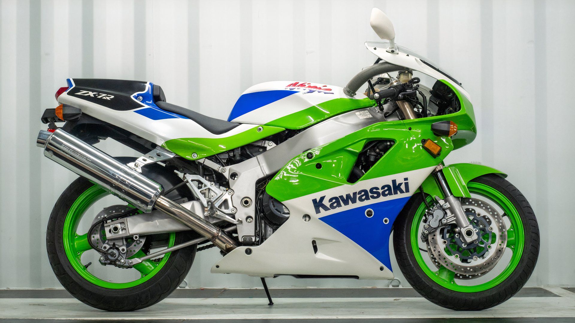 The Kawasaki Homologation Superbike That Beat Ducati And Lost The
