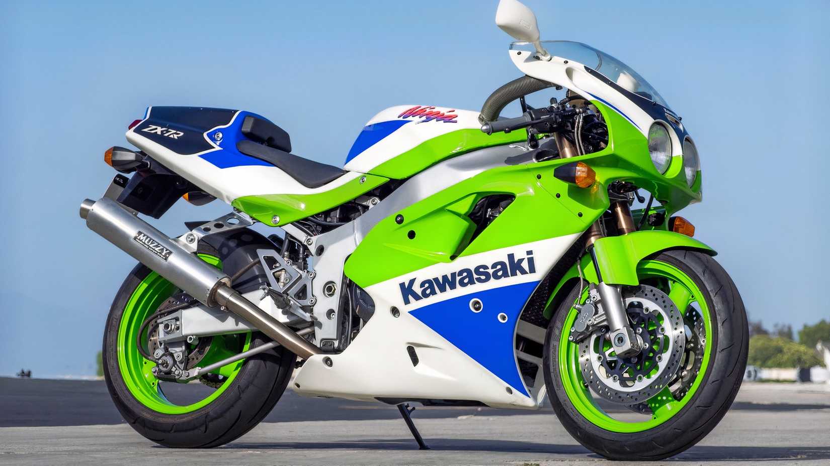 The Kawasaki Homologation Superbike That Beat Ducati And Lost The