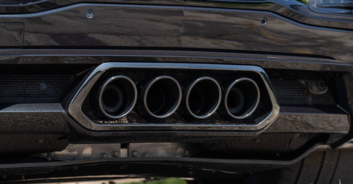 America's Most Powerful Production Car Uses A Dual Cam V8 And Hybrid AWD