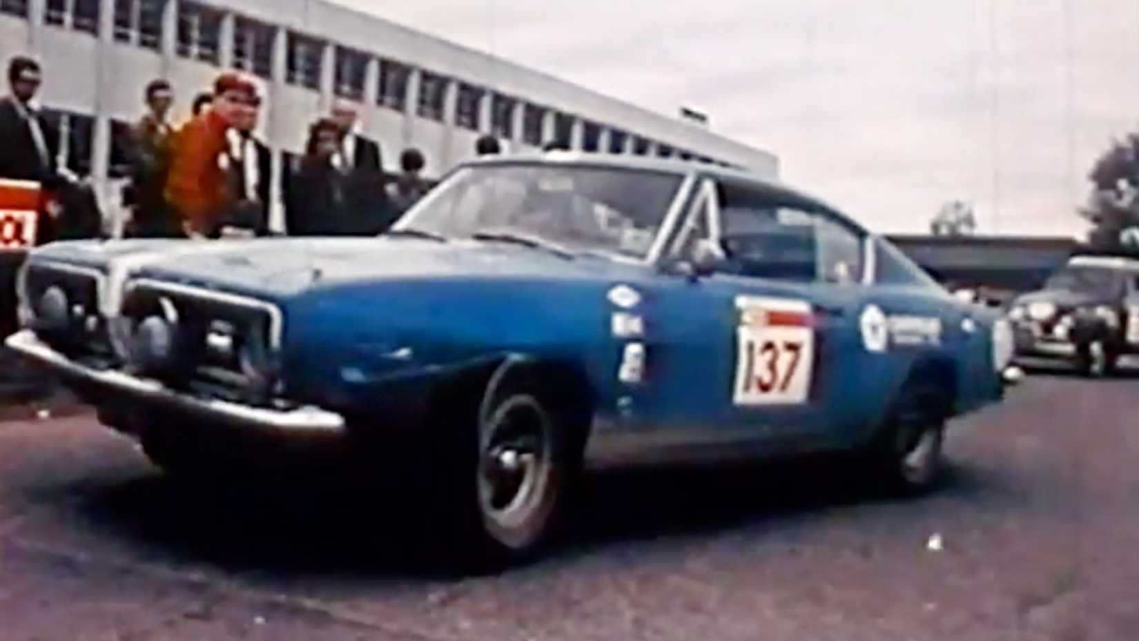 1967 Plymouth Barracuda Rally Car sprijeda 3/4