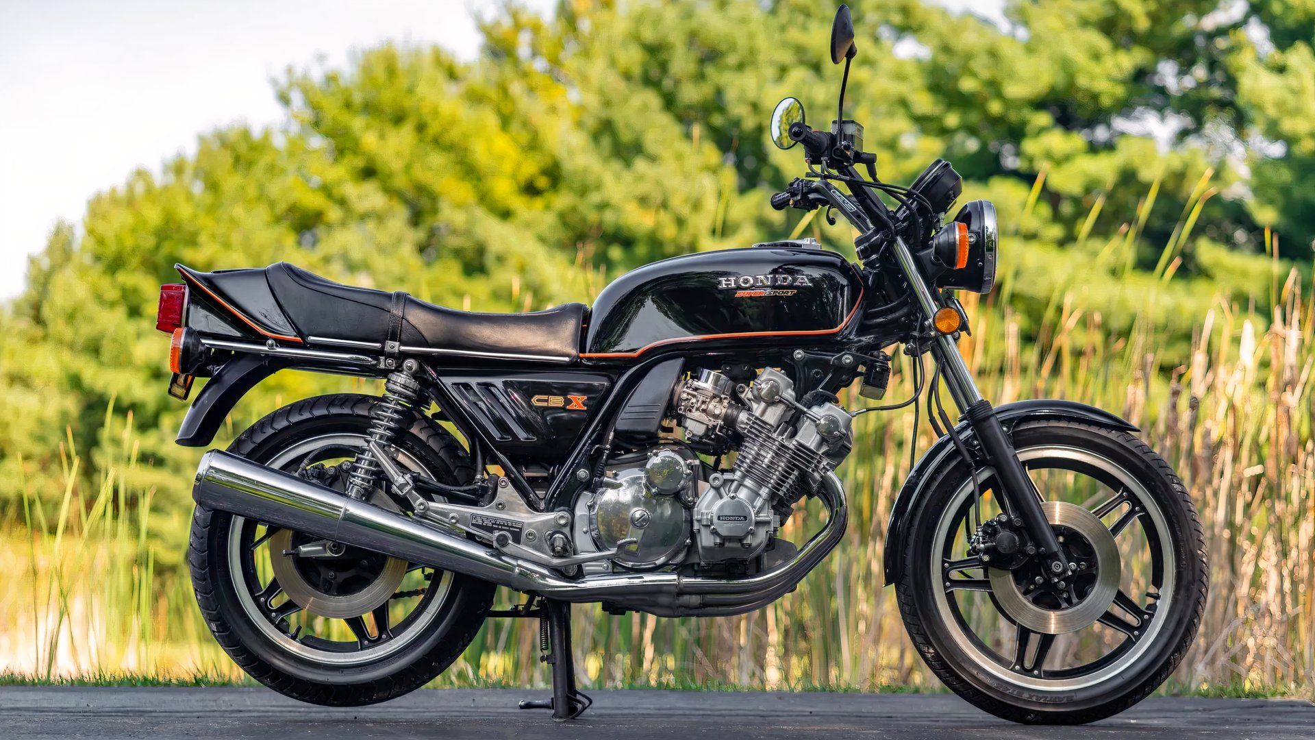 The Honda CBX Inline-Six Superbike Purists Rank Above The Z1300