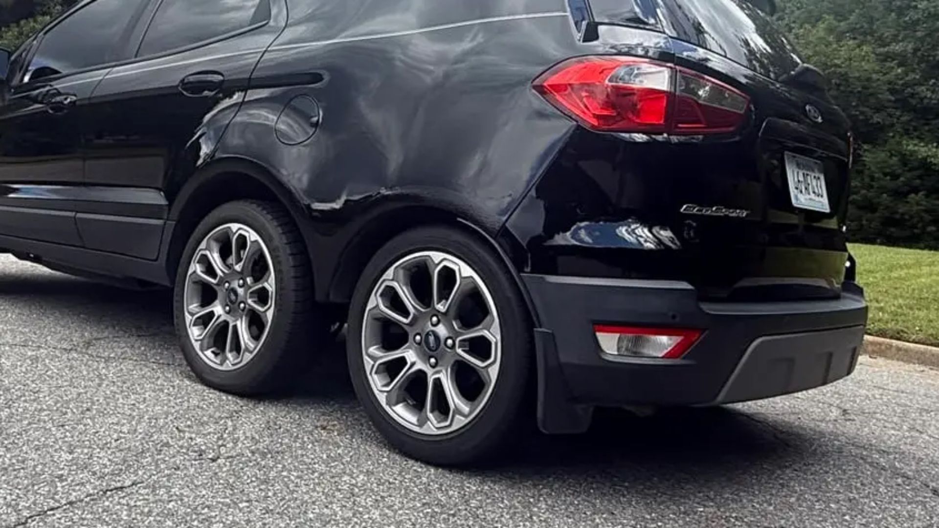Someone Built a Six-Wheel Ford EcoSport and Actually Sold It
