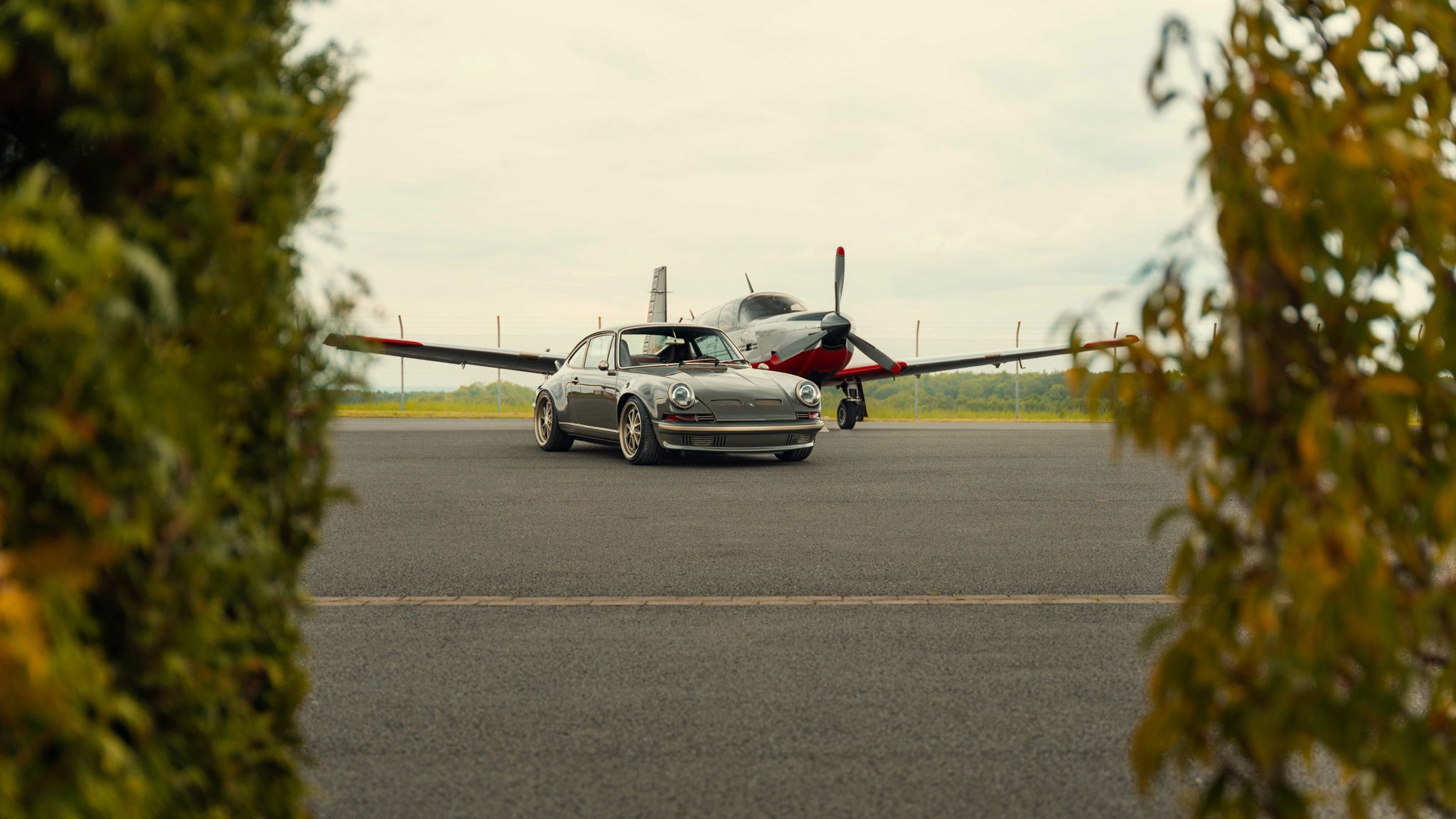 TechArt GTclassic: 374-HP 964 Restomod Takes On Singer