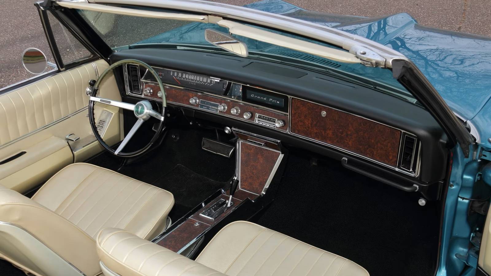 The One-Year Pontiac Convertible With A 376-HP 428 HO Few Buyers Ordered