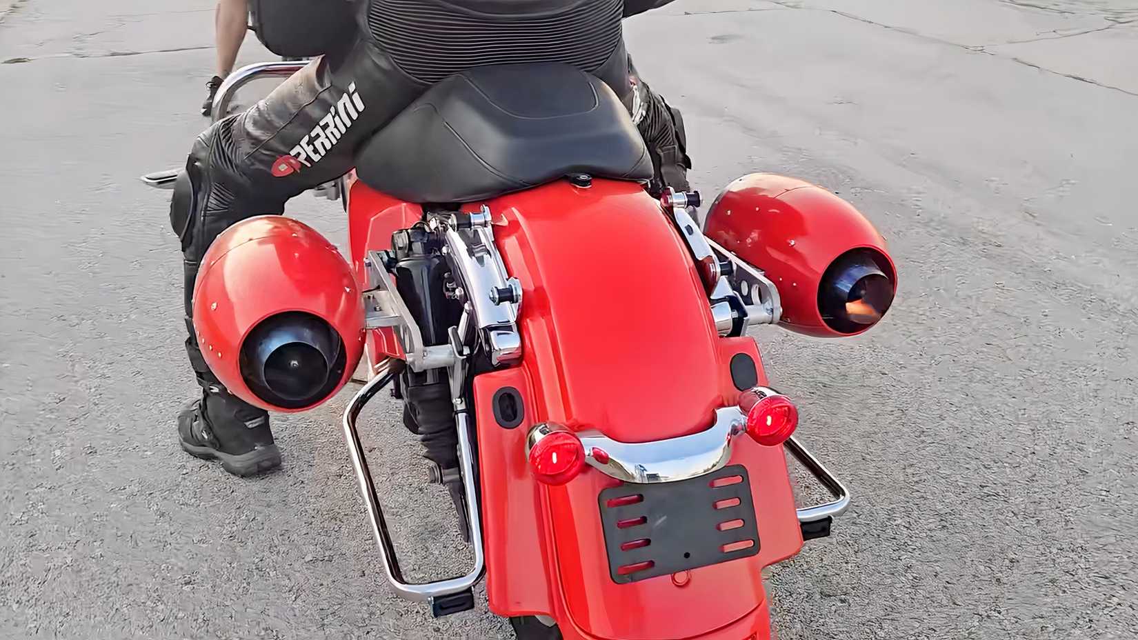 Madman Puts Two Jet Engines On A Harley-Davidson And Creates Total Chaos