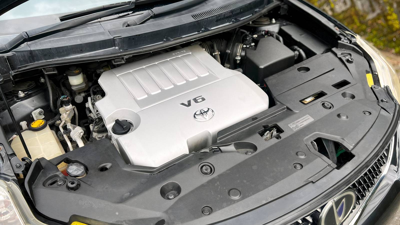 Toyota's Rarest 2GR-Powered Hatchback Is A FWD Sleeper Cheaper Than A ...